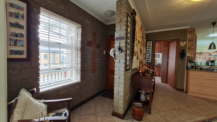 4 Bedroom Property for Sale in Dana Bay Western Cape